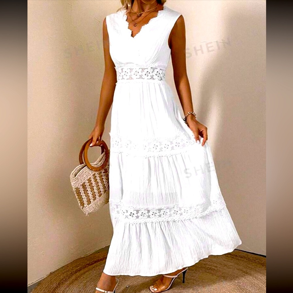 NWT White Lace detail SZ 8-10 long flowing dress.  GORGEOUS.